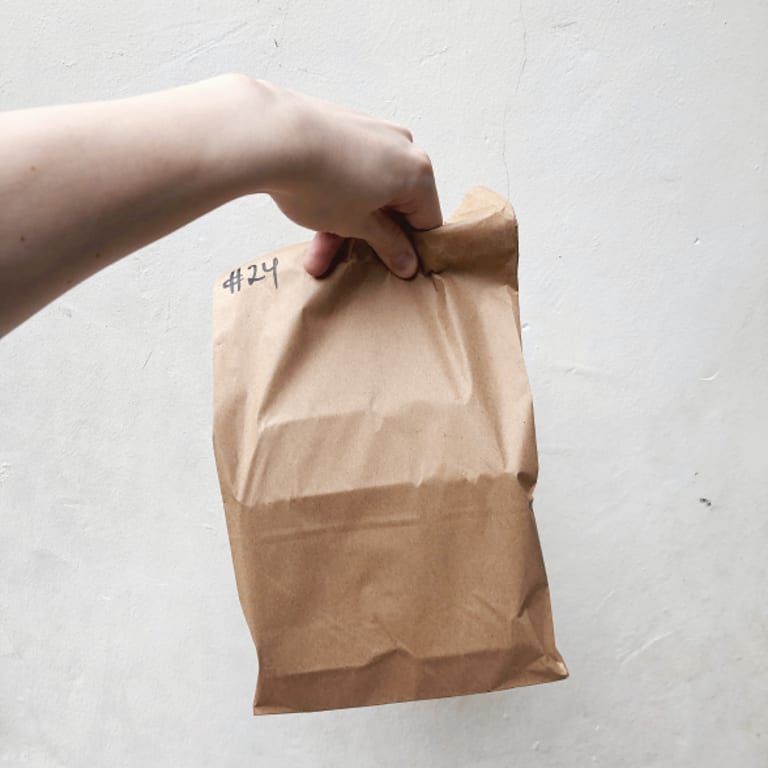 Convenient Hot-Dog Delivery and Pickup Options